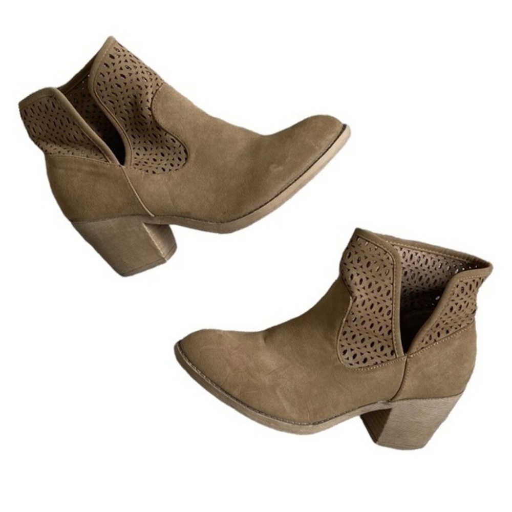 Rocket Dog • Tan Slip-On Ankle Booties • Western Heel • Size 10